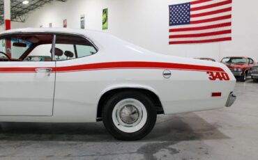 Plymouth-Duster-Coupe-1970-White-Red-88339-4