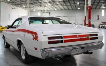 Plymouth-Duster-Coupe-1970-White-Red-88339-5