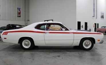 Plymouth-Duster-Coupe-1970-White-Red-88339-9