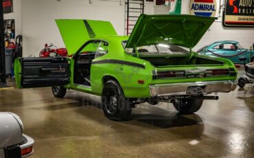 Plymouth-Duster-Coupe-1972-Sassy-Grass-Black-3285-2