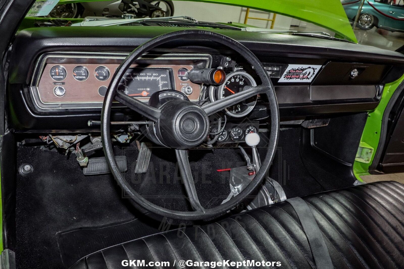 Plymouth-Duster-Coupe-1972-Sassy-Grass-Black-3285-3