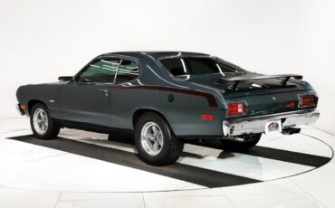 Plymouth-Duster-Coupe-1973-Gray-Black-14351-5