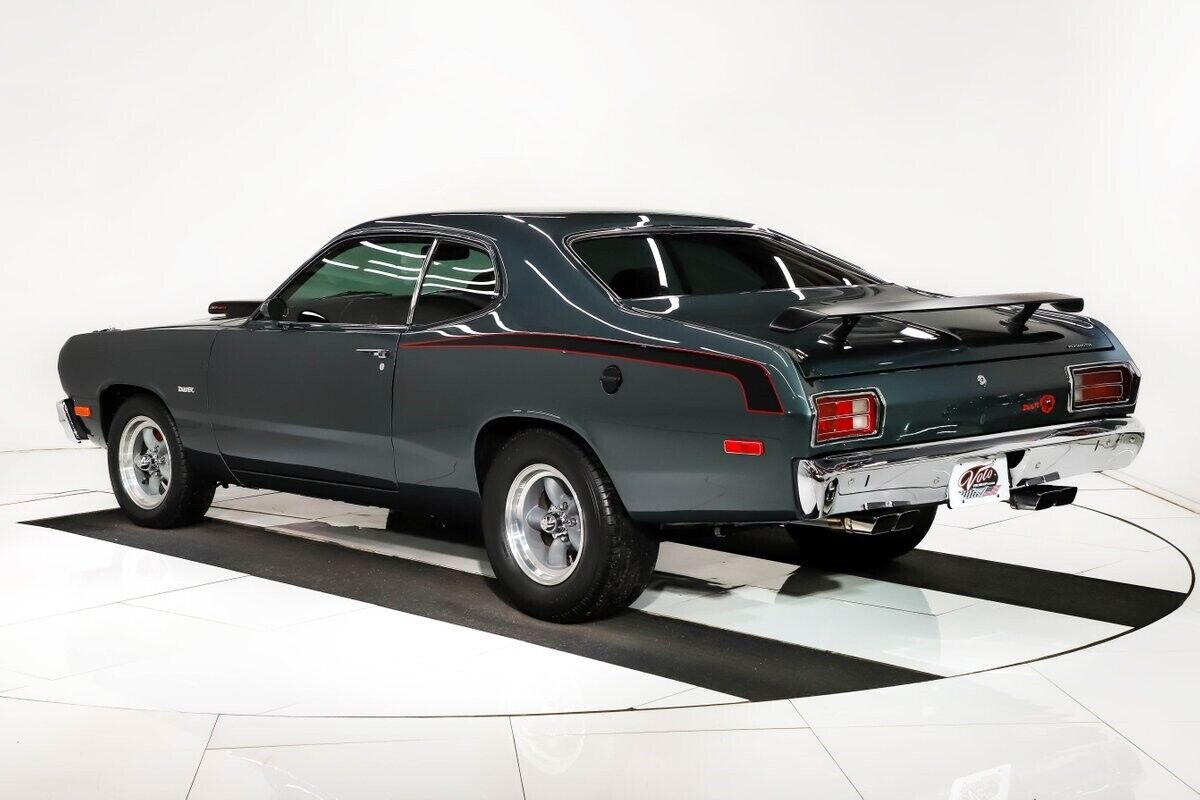 Plymouth-Duster-Coupe-1973-Gray-Black-14351-5