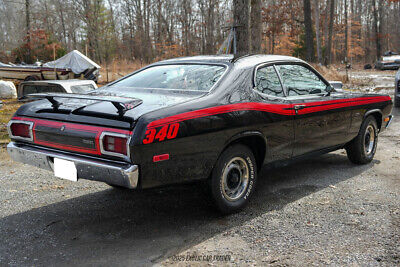 Plymouth-Duster-Coupe-1973-Red-Black-124568-7