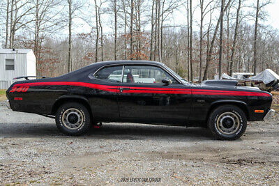 Plymouth-Duster-Coupe-1973-Red-Black-124568-8