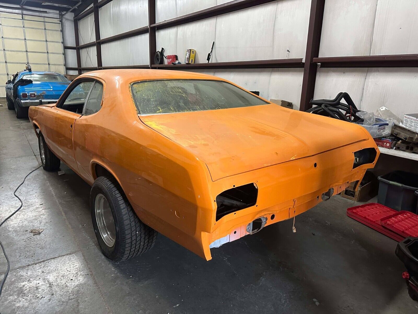 Plymouth-Duster-Coupe-1976-Orange-Black-99999-2