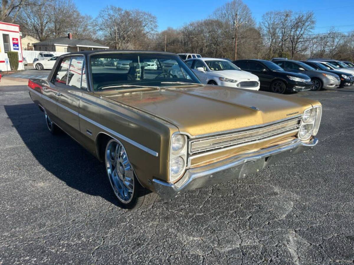 Plymouth-Fury-3-1968-131966-4