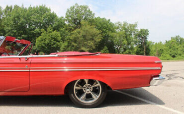 Plymouth-Fury-Cabriolet-1963-Red-Red-0-18