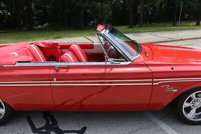 Plymouth-Fury-Cabriolet-1963-Red-Red-0-3