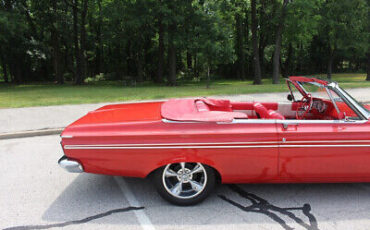 Plymouth-Fury-Cabriolet-1963-Red-Red-0-4