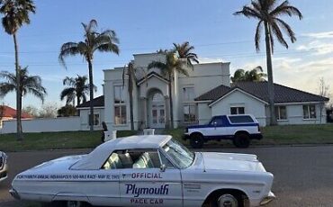 Plymouth-Fury-Cabriolet-1965-White-16092-9