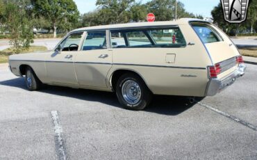 Plymouth-Fury-Cabriolet-1973-Beige-Beige-147231-5