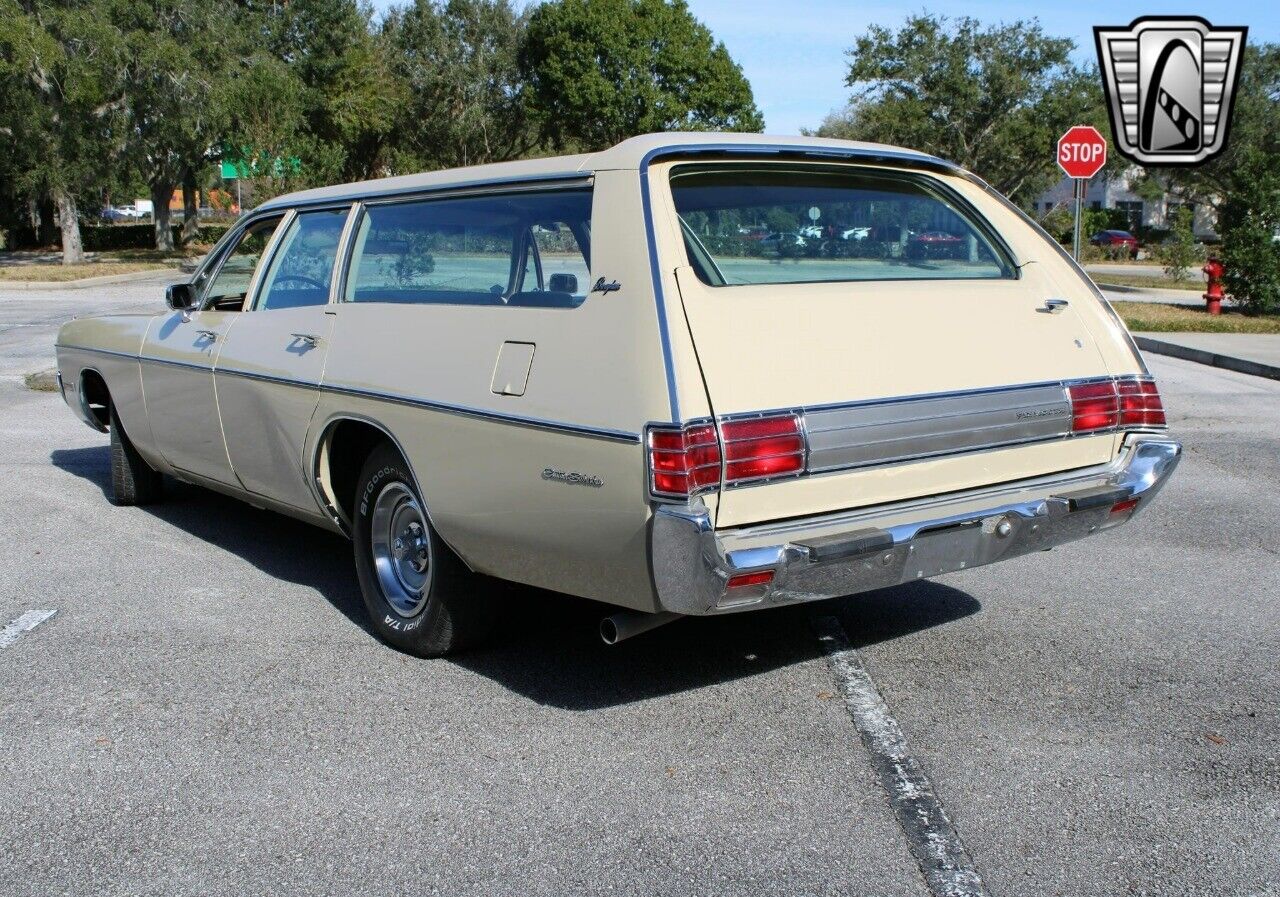 Plymouth-Fury-Cabriolet-1973-Beige-Beige-147231-6