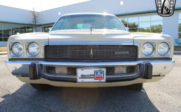 Plymouth-Fury-Cabriolet-1973-Beige-Beige-147231-9