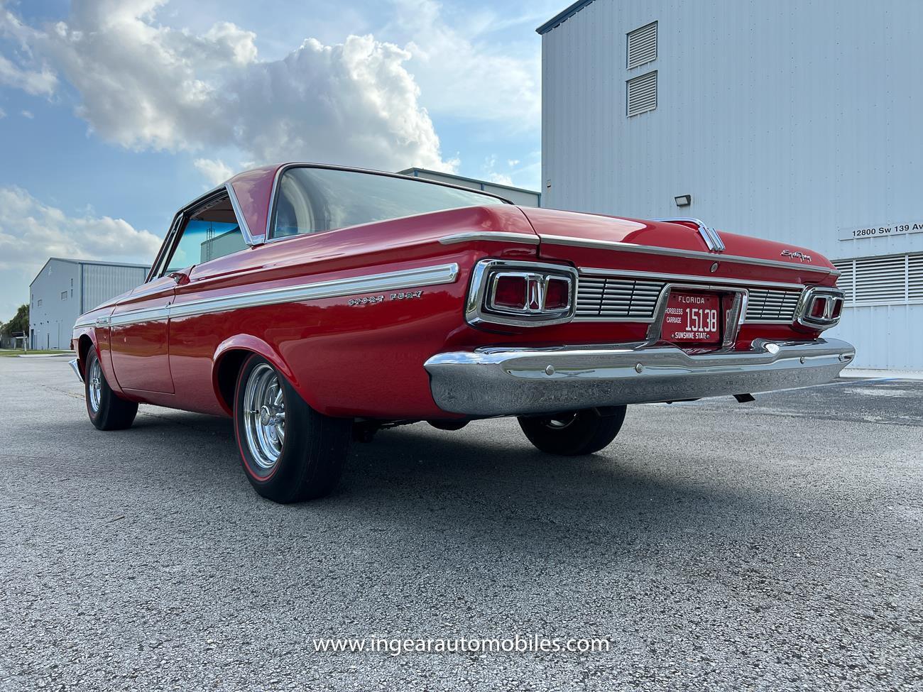 Plymouth-Fury-Coupe-1964-Red-Red-129959-11