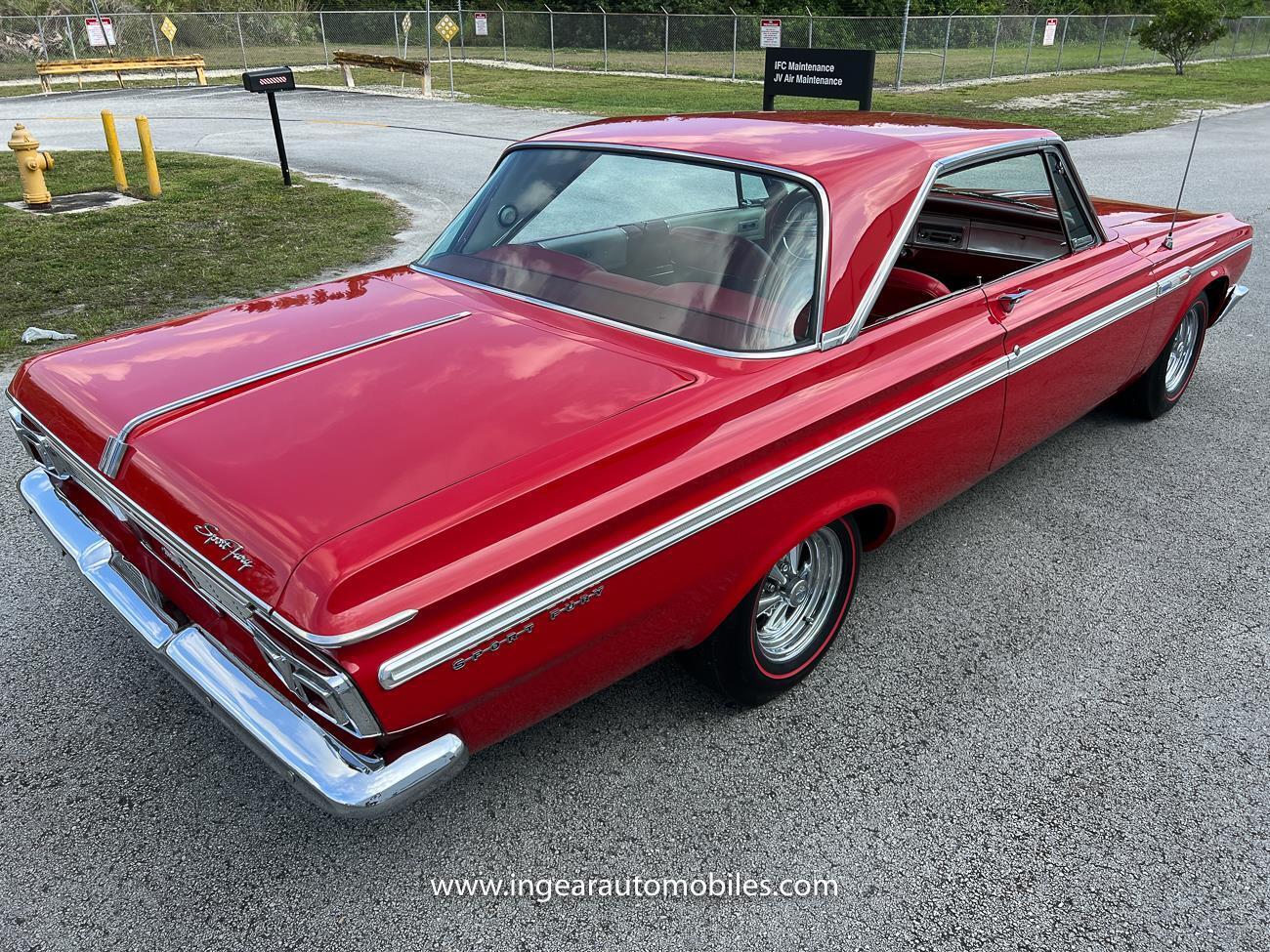 Plymouth-Fury-Coupe-1964-Red-Red-129959-13