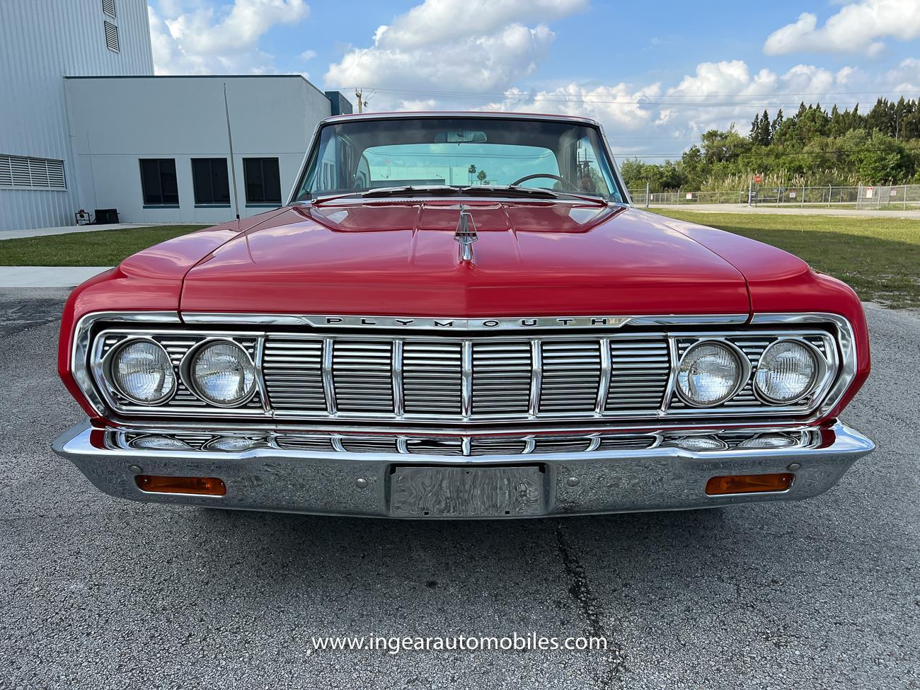 Plymouth-Fury-Coupe-1964-Red-Red-129959-16