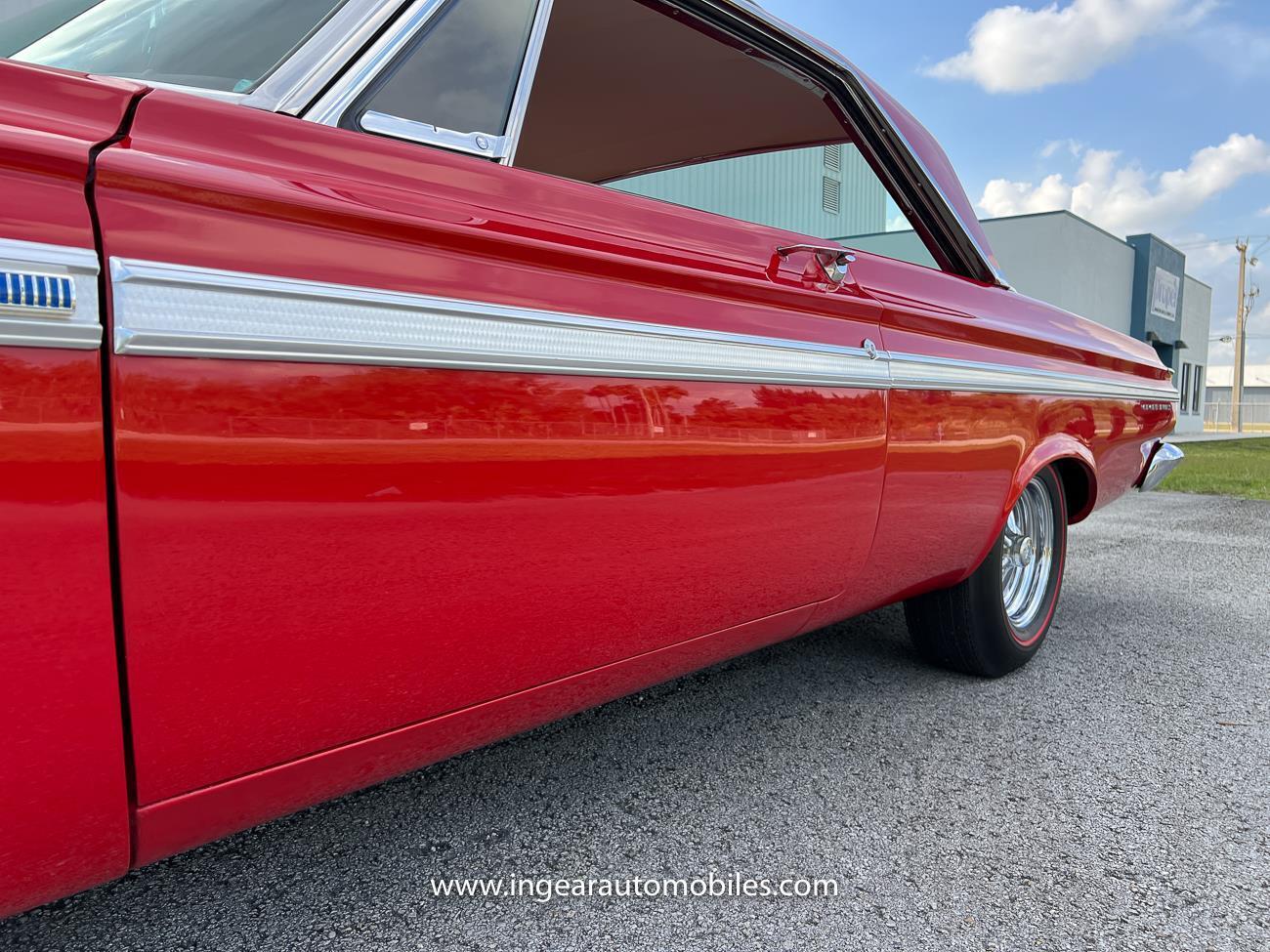 Plymouth-Fury-Coupe-1964-Red-Red-129959-24