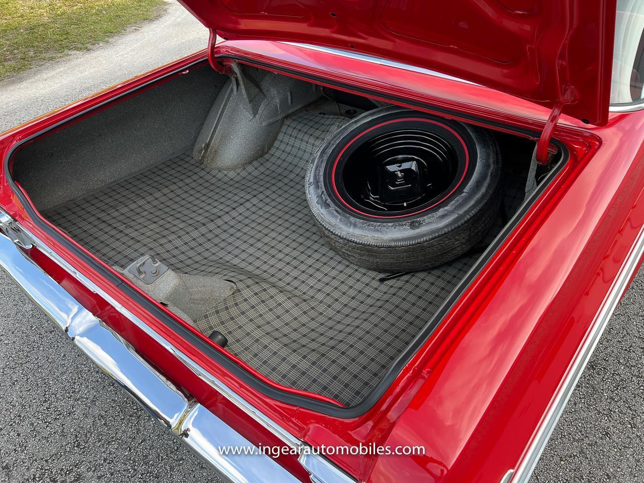 Plymouth-Fury-Coupe-1964-Red-Red-129959-3