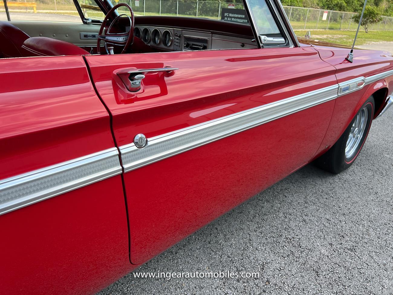 Plymouth-Fury-Coupe-1964-Red-Red-129959-38