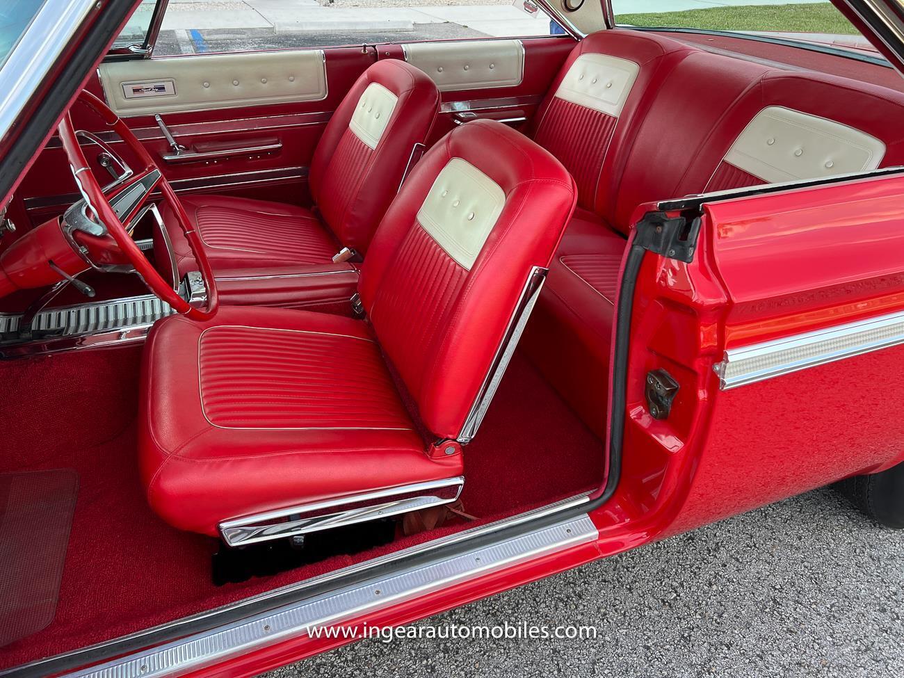 Plymouth-Fury-Coupe-1964-Red-Red-129959-5