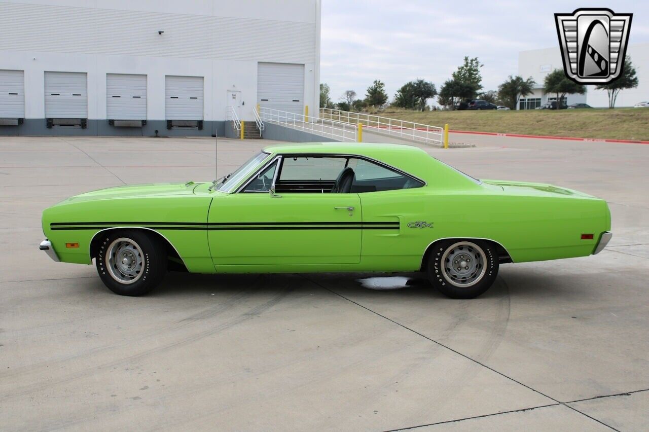 Plymouth-GTX-1970-Green-Black-409-2