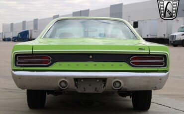 Plymouth-GTX-1970-Green-Black-409-3