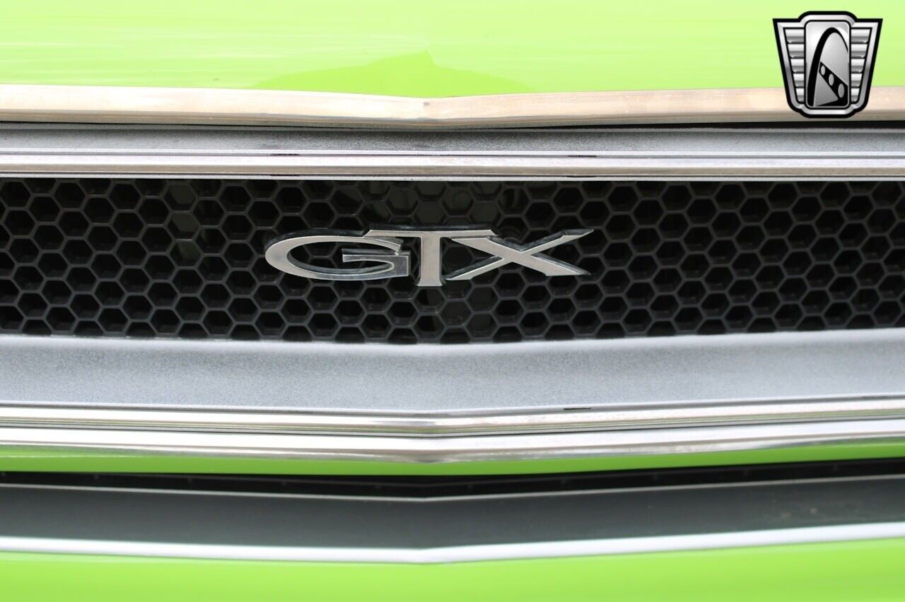 Plymouth-GTX-1970-Green-Black-409-5