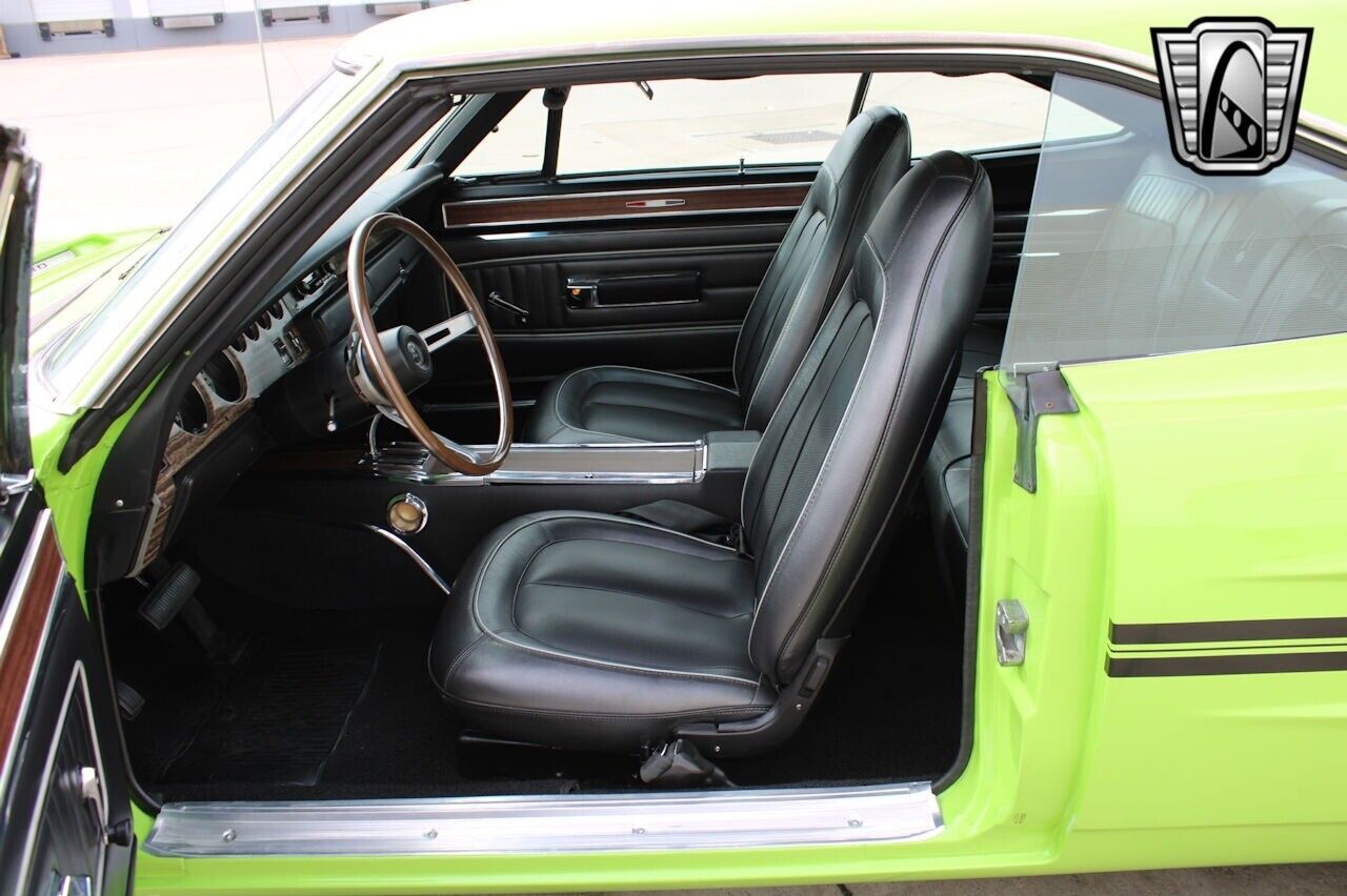 Plymouth-GTX-1970-Green-Black-409-8