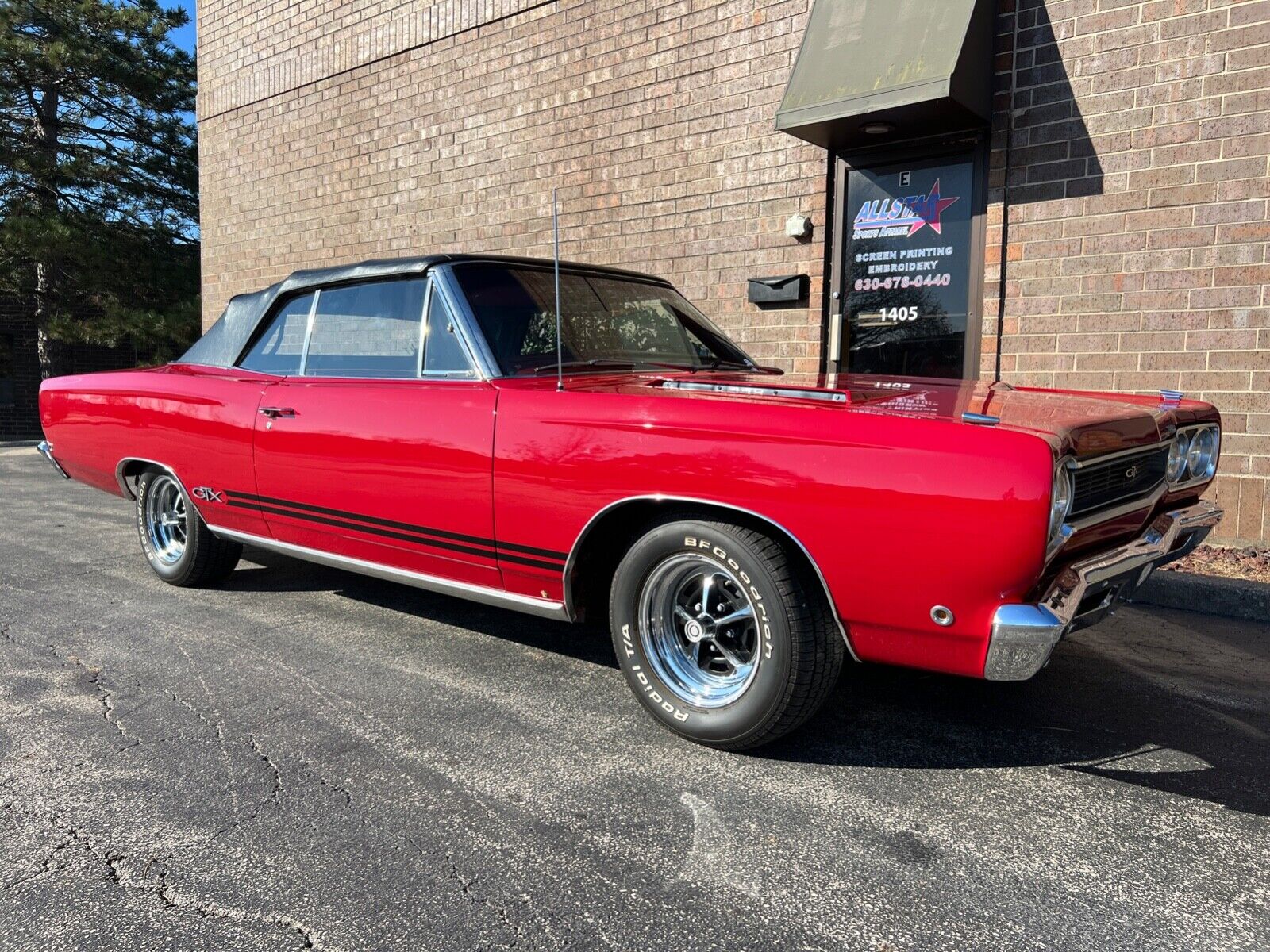 Plymouth-GTX-Cabriolet-1968-Red-Red-4828-6