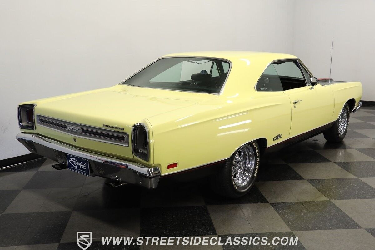 Plymouth-GTX-Coupe-1969-Yellow-Black-52057-10