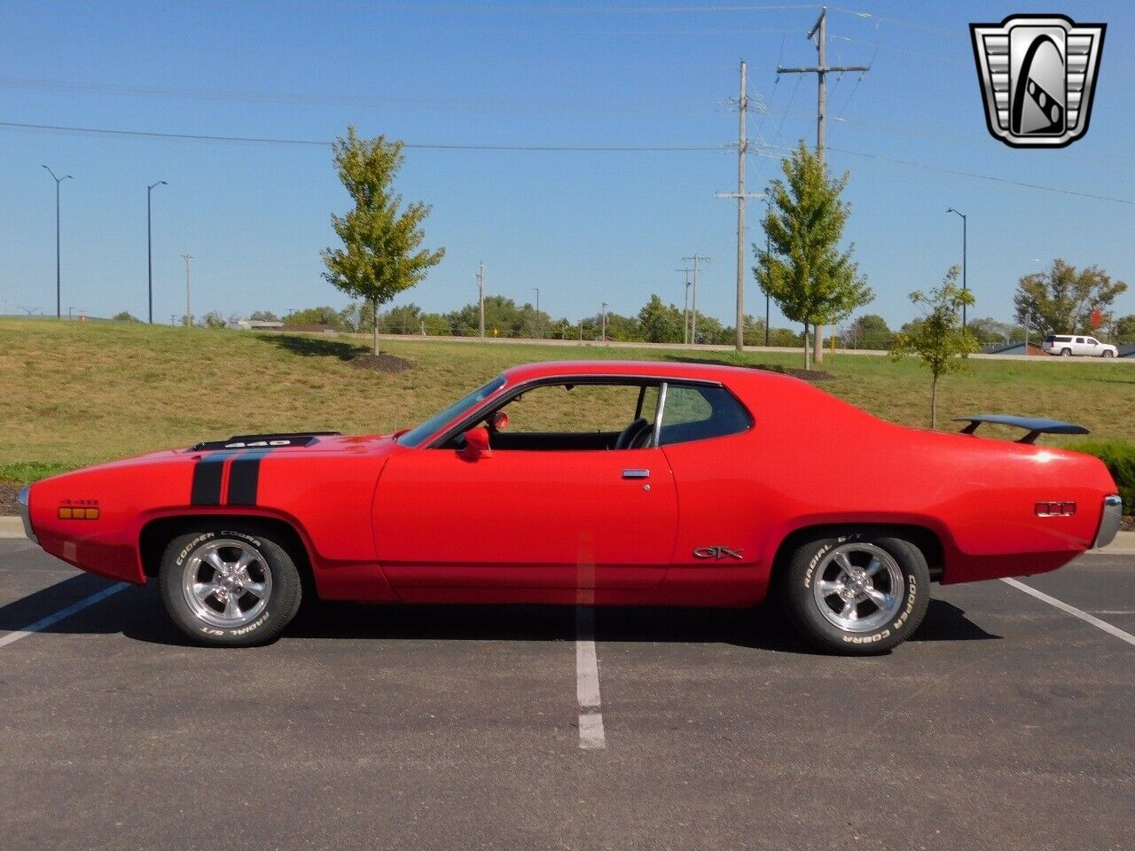 Plymouth-GTX-Coupe-1971-Red-Black-135637-2