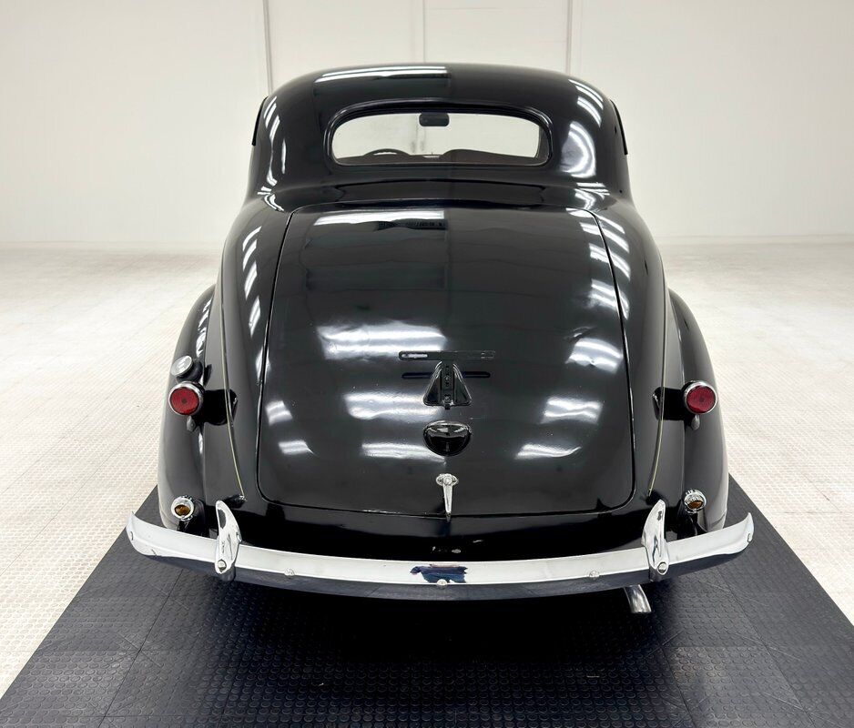 Plymouth-P4-Deluxe-Coupe-1937-Black-Mocha-59116-3