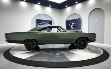 Plymouth-Road-Runner-1969-Green-Green-28315-4