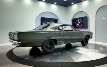 Plymouth-Road-Runner-1969-Green-Green-28315-6