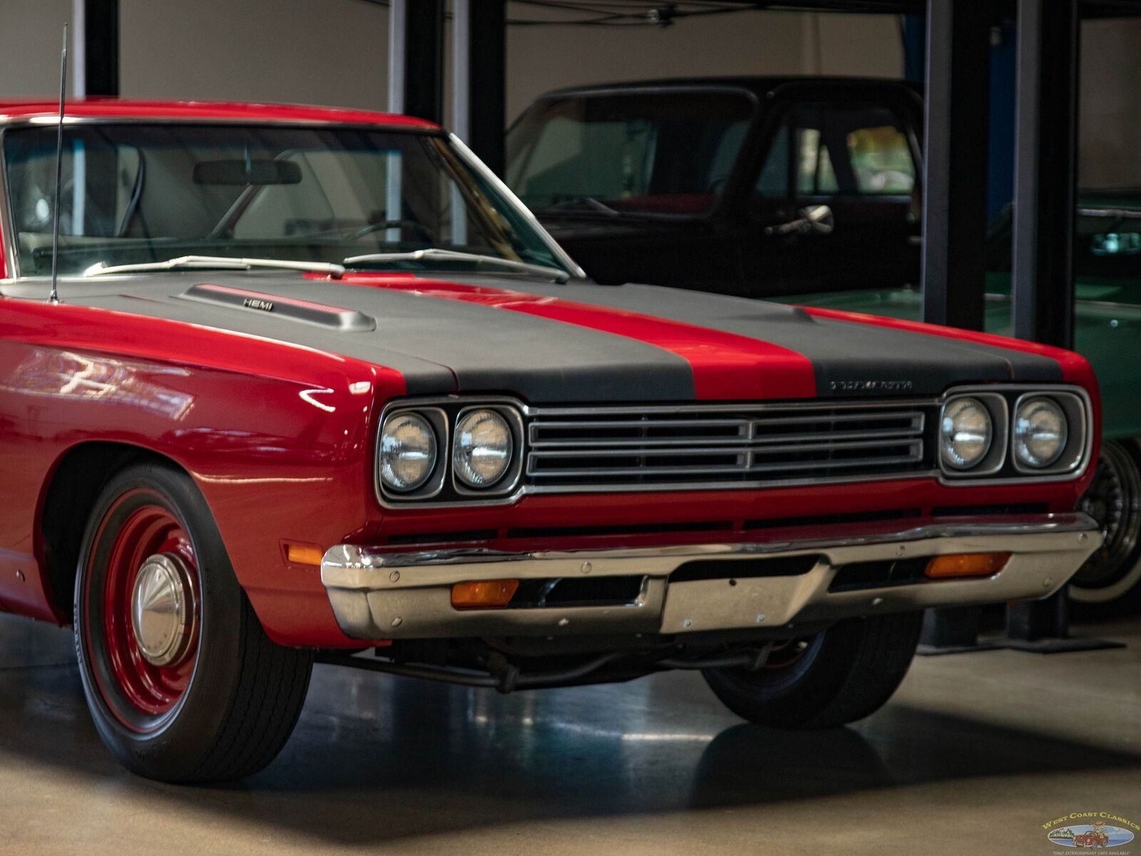 Plymouth-Road-Runner-1969-Red-75810-11