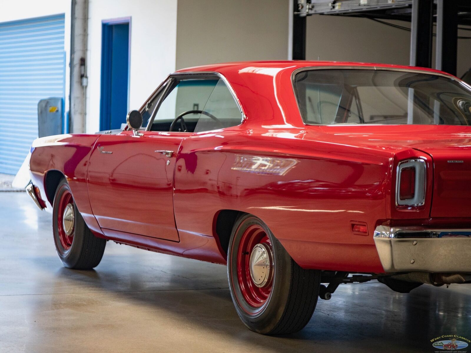 Plymouth-Road-Runner-1969-Red-75810-21