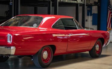 Plymouth-Road-Runner-1969-Red-75810-25