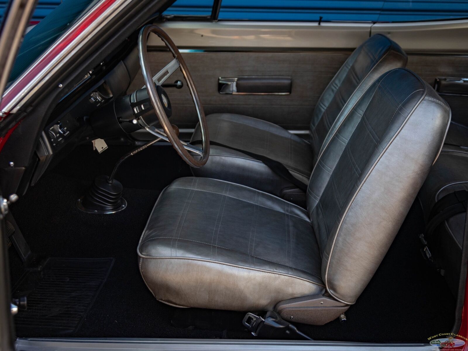 Plymouth-Road-Runner-1969-Red-75810-30