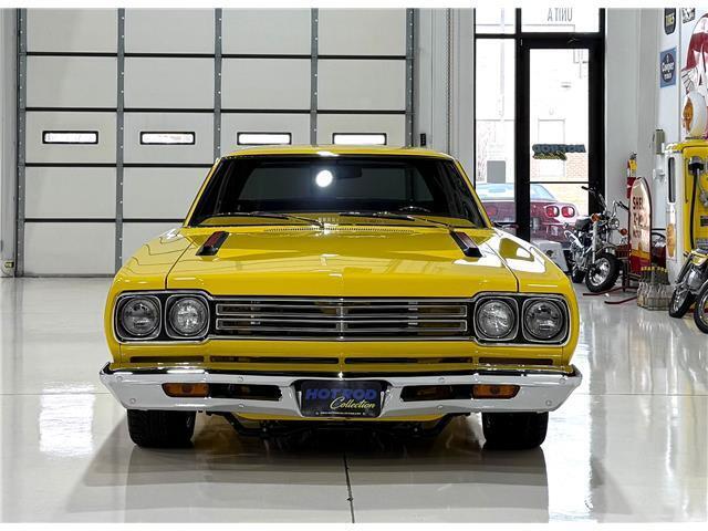 Plymouth-Road-Runner-1969-Yellow-Black-4126-32