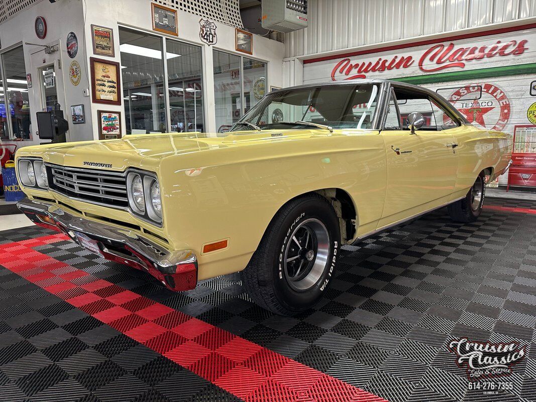 Plymouth-Road-Runner-1969-Yellow-Black-47239-10