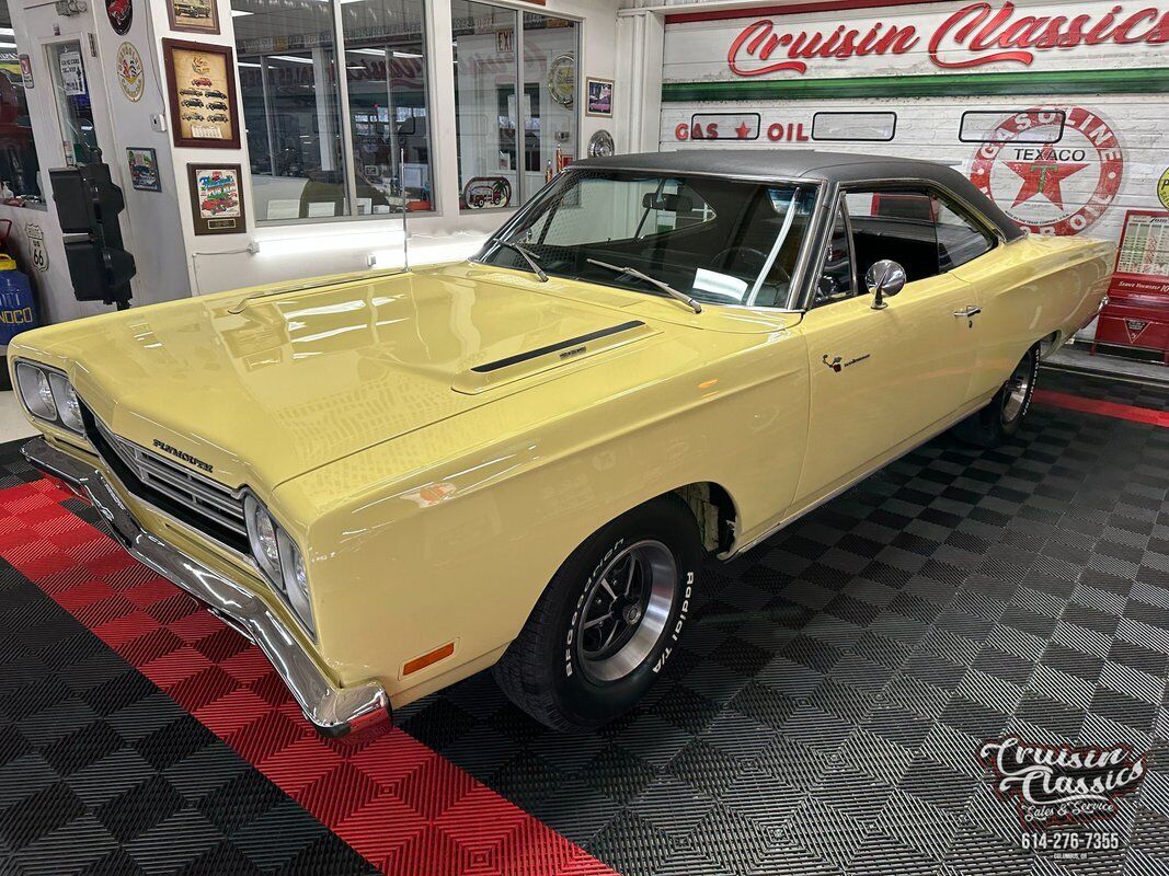 Plymouth-Road-Runner-1969-Yellow-Black-47239-11