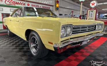 Plymouth-Road-Runner-1969-Yellow-Black-47239-2