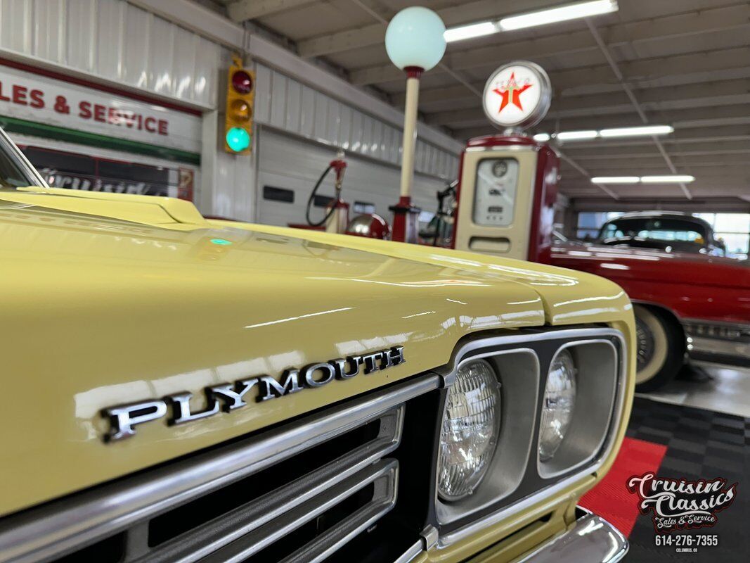 Plymouth-Road-Runner-1969-Yellow-Black-47239-7