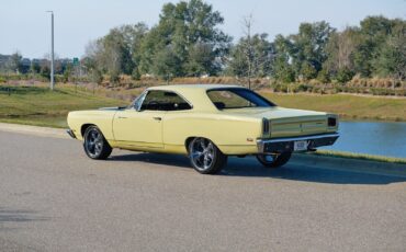 Plymouth-Road-Runner-1969-Yellow-Black-84066-3