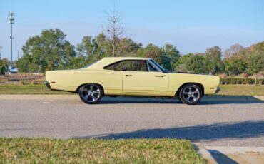 Plymouth-Road-Runner-1969-Yellow-Black-84066-37