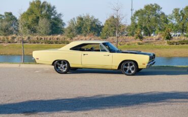 Plymouth-Road-Runner-1969-Yellow-Black-84066-38