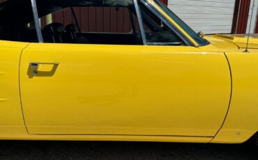 Plymouth-Road-Runner-1970-Yellow-Black-0-26