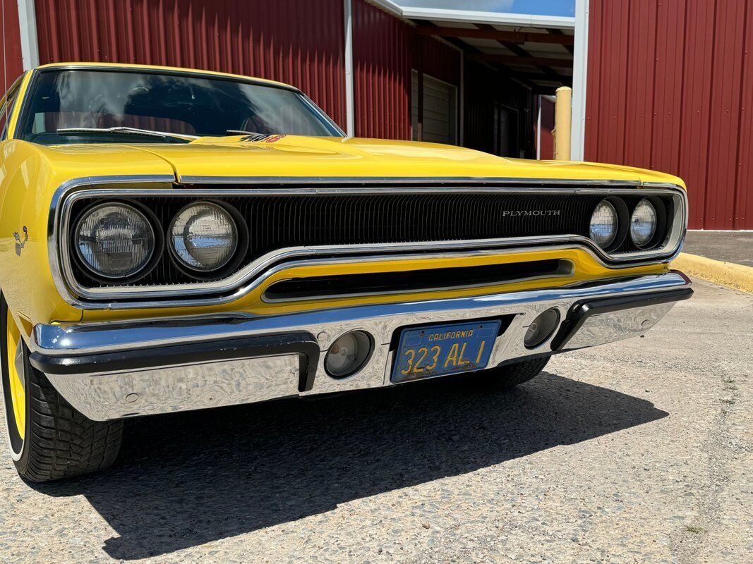 Plymouth-Road-Runner-1970-Yellow-Black-0-33