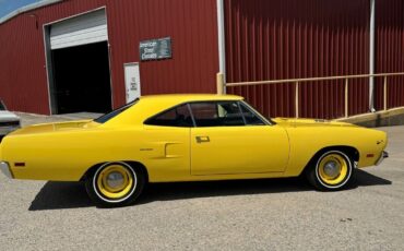 Plymouth-Road-Runner-1970-Yellow-Black-0-6